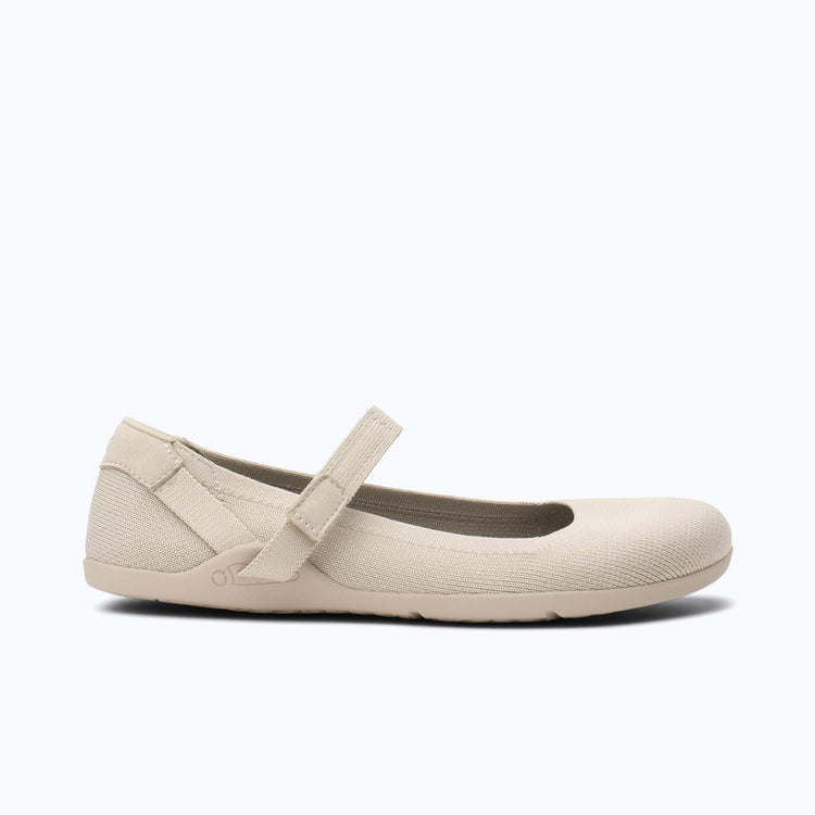 Xero Shoes Cassie Knit Women Shoe in White With Toe Facing Right